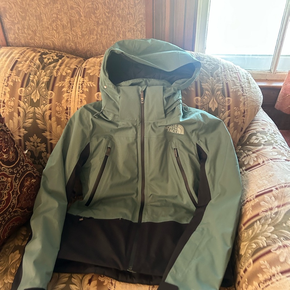 The North Face Women's Freedom Insulated Bib Overall & Ski Jacket size Large
